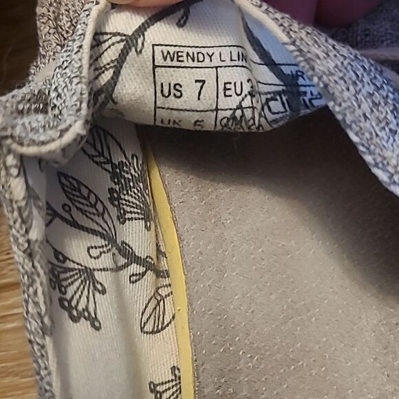 Hey dude size 7 Wendy shoes linen gray boho slip on comfy cozy y2k - Picture 7 of 14